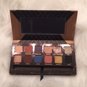 Anastasia Beverly Hills Shadow Couture